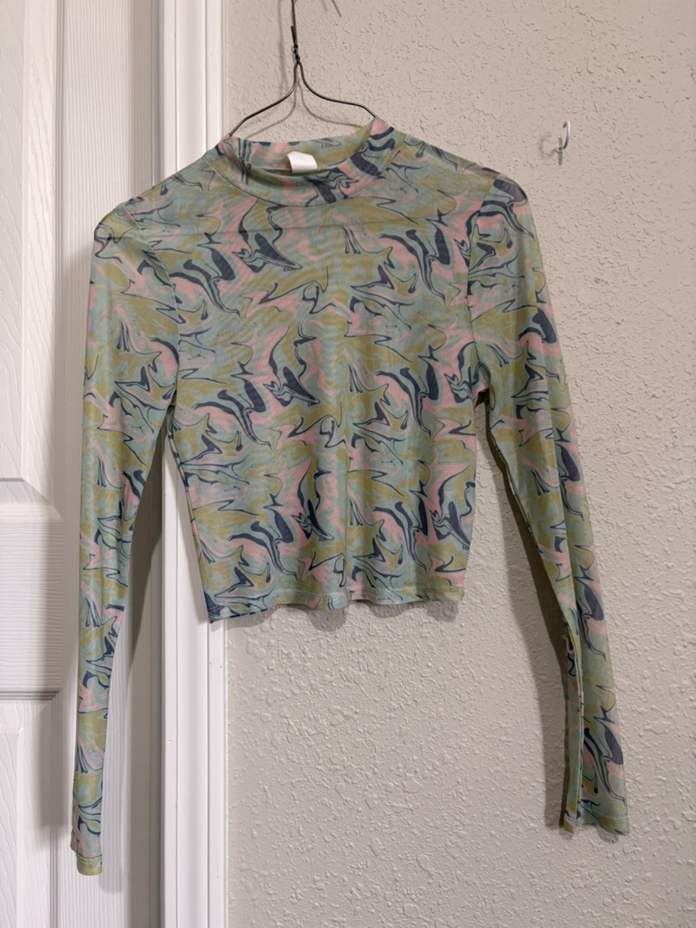 PacSun Pastel Marble Mock Neck Long Sleeve Crop Top